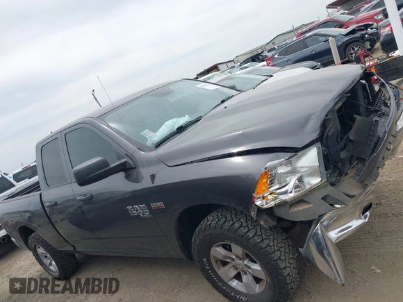 2020 Ram 1500 Tradesman z VIN 1C6RR6FT7LS146154, wystawiony jako IAAI lot #42040792 z przebiegiem 42 611 mil mil oraz . Historia ofert i sprzedaży dostępna na DreamBid. Obrazek 13.
