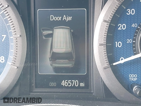 2020 Toyota Sienna LE Auto Access Seat с VIN 5TDKZ3DC3LS043379, выставлен на аукционе IAAI как лот 42103997 с пробегом 46 570 миль миль и . История ставок и продаж доступна на DreamBid. Изображение 15.