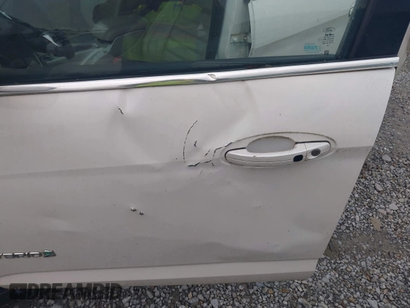 2016 Ford C-Max SEL with VIN 1FADP5BU4GL107223, listed as a IAAI auction lot 42174210 with 116,775 mi miles and . Bid and sale history available at DreamBid. Image 17.