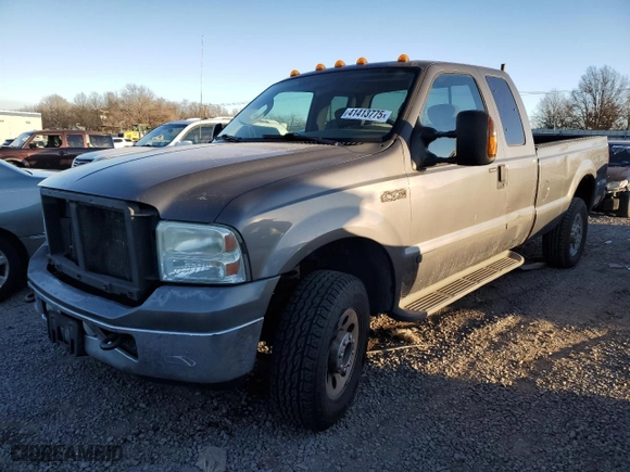 2005 Ford Super Duty F-250 XL with VIN 1FTSX21505EA55701, listed as a Copart auction lot 41413775 with 132,275 mi miles and Clean Title. Bid and sale history available at carsss.com. Image 1.