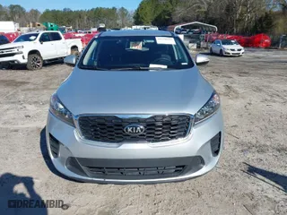 2020 Kia Sorento LX V6 with VIN 5XYPG4A5XLG615763, listed as a IAAI auction lot 41738940 with 220,000 mi miles. Bid and sale history available at carsss.com. Image 13.