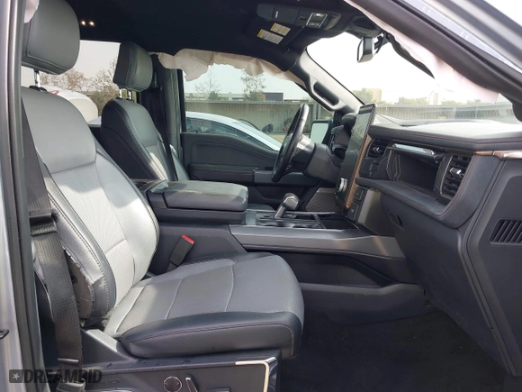 2022 Ford F-150 Lightning Pro with VIN 1FTVW1EL0NWG16234, listed as a IAAI auction lot 41220079 with 40,541 mi miles. Bid and sale history available at carsss.com. Image 5.