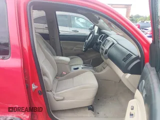 2008 Toyota Tacoma PreRunner z VIN 3TMJU62N78M059673, wystawiony jako IAAI lot #42285980 z przebiegiem 232 473 mil mil oraz . Historia ofert i sprzedaży dostępna na DreamBid. Obrazek 5.