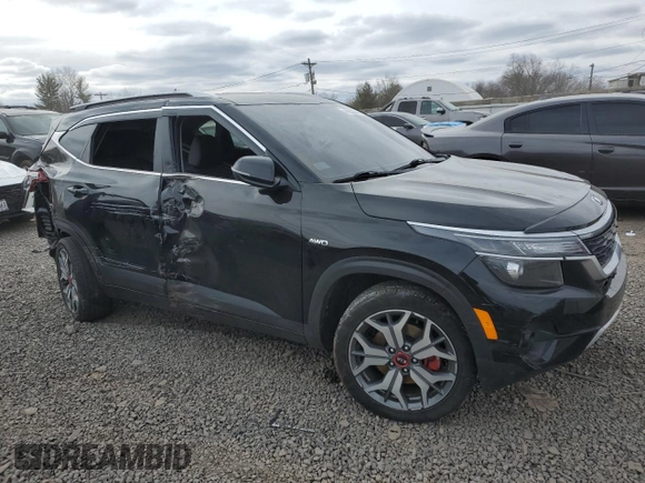 2021 Kia Seltos S z VIN KNDEUCA22M7057082, wystawiony jako Copart lot #46253545 z przebiegiem 67 733 mil mil oraz Szkoda całkowita • Salvage title. Historia ofert i sprzedaży dostępna na DreamBid. Obrazek 4.