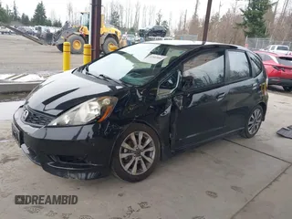 2013 Honda Fit Sport с VIN JHMGE8H59DC042068, выставлен на аукционе IAAI как лот 41803884 с пробегом 128 223 миль миль и . История ставок и продаж доступна на DreamBid. Изображение 17.