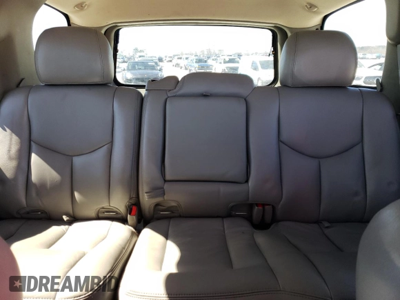 2005 GMC Yukon SLT z VIN 1GKEC13T95R103031, wystawiony jako Copart lot #48339205 z przebiegiem 268 183 mil mil oraz Szkoda całkowita • Salvage title. Historia ofert i sprzedaży dostępna na DreamBid. Obrazek 10.