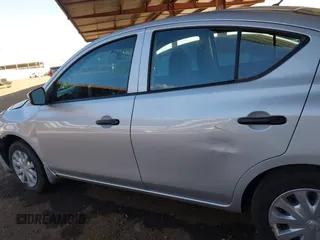 2016 Nissan Versa SV with VIN 3N1CN7AP1GL839352, listed as a IAAI auction lot 41448173 with 77,729 mi miles. Bid and sale history available at carsss.com. Image 14.