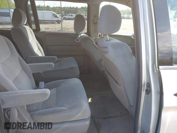 2008 Honda Odyssey LX с VIN 5FNRL38208B037052, выставлен на аукционе IAAI как лот 42196954 с пробегом 239 139 миль миль и . История ставок и продаж доступна на DreamBid. Изображение 8.