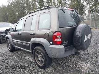 2005 Jeep Liberty Sport with VIN 1J4GL48K45W581892, listed as a IAAI auction lot 41908767 with 168,151 mi miles. Bid and sale history available at carsss.com. Image 3.