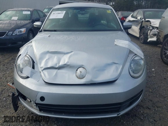 2016 Volkswagen Beetle SE с VIN 3VWJ17AT3GM606917, выставлен на аукционе IAAI как лот 41728053 с пробегом Не указан миль и . История ставок и продаж доступна на DreamBid. Изображение 12.