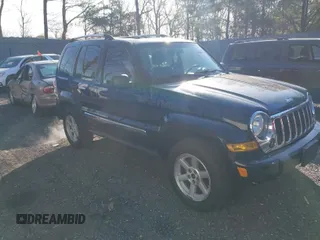 2005 Jeep Liberty Limited with VIN 1J4GL58KX5W668945, listed as a IAAI auction lot 42059372 with 142,793 mi miles. Bid and sale history available at carsss.com. Image 1.
