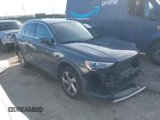 2019 Audi Q3 Premium with VIN WA1AECF34K1077065, listed as a IAAI auction lot 40826923 with 85,458 mi miles and . Bid and sale history available at DreamBid. Image 14.