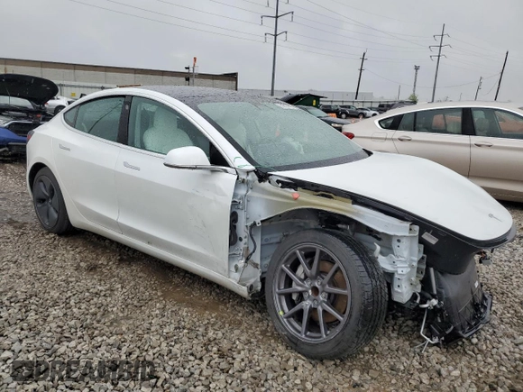 2020 Tesla Model 3 Standard Range Plus z VIN 5YJ3E1EA0LF710043, wystawiony jako Copart lot #51627855 z przebiegiem Nie podano mil oraz Szkoda całkowita • Salvage title. Historia ofert i sprzedaży dostępna na DreamBid. Obrazek 4.