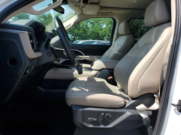2024 Ford Expedition Max Limited with VIN 1FMJK2A80REA32893, listed as a Copart auction lot 62493855 with 32,254 mi miles and Non repairable. Bid and sale history available at DreamBid. Image 7.