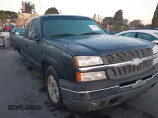 2005 Chevrolet Silverado 1500 Work Truck with VIN 1GCEC19X45Z143667, listed as a IAAI auction lot 41448609 with 120,262 mi miles. Bid and sale history available at carsss.com. Image 1.
