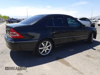 2003 Mercedes-Benz C 230 Kompressor z VIN WDBRF40J33A478707, wystawiony jako Copart lot #54256385 z przebiegiem 137 739 mil mil oraz Szkoda całkowita • Salvage title. Historia ofert i sprzedaży dostępna na DreamBid. Obrazek 3.
