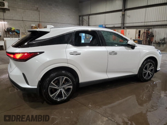 2024 Lexus RX 350h z VIN 2T2BBMCA8RC039156, wystawiony jako Copart lot #59473565 z przebiegiem 10 788 mil mil oraz Czysty tytuł • Clean title. Historia ofert i sprzedaży dostępna na DreamBid. Obrazek 3.