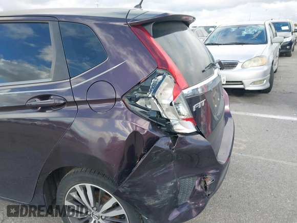 2015 Honda Fit EX-L with VIN 3HGGK5H89FM758572, listed as a IAAI auction lot 41784414 with 97,707 mi miles. Bid and sale history available at carsss.com. Image 6.