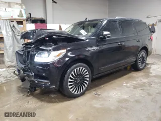 2019 Lincoln Navigator Black Label with VIN 5LMJJ2TTXKEL21772, listed as a Copart auction lot 82349354 with 68,935 mi miles and Salvage Title. Bid and sale history available at carsss.com. Image 1.