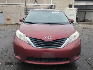 2013 Toyota Sienna LE AAS with VIN 5TDKK3DC3DS384237, listed as a Copart auction lot 50295505 with 271,344 mi miles and Salvage Title. Bid and sale history available at carsss.com. Image 5.