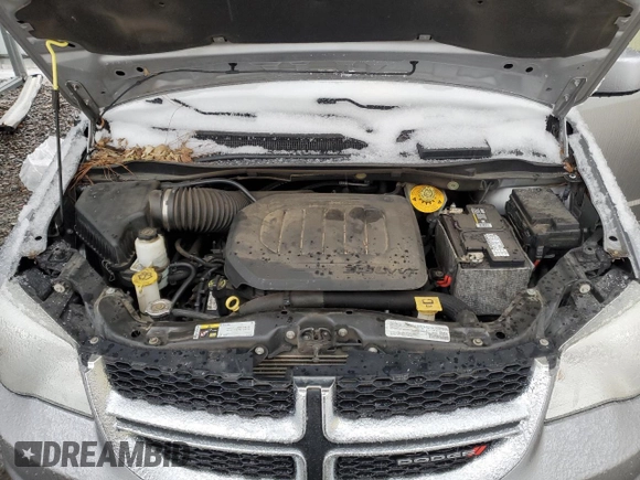 2019 Dodge Grand Caravan SXT with VIN 2C4RDGCG1KR595981, listed as a Copart auction lot 88133645 with 104,852 mi miles and Salvage Title. Bid and sale history available at DreamBid. Image 12.