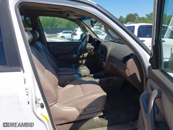 2004 Toyota Sequoia Limited with VIN 5TDZT38A04S213613, listed as a IAAI auction lot 42061362 with 179,027 mi miles. Bid and sale history available at carsss.com. Image 5.