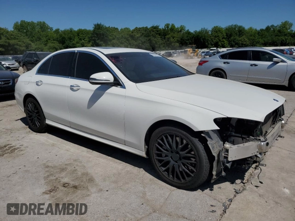 2017 Mercedes-Benz E 300 Luxury z VIN WDDZF4KB8HA016812, wystawiony jako Copart lot #56361855 z przebiegiem 97 312 mil mil oraz Szkoda całkowita • Salvage title. Historia ofert i sprzedaży dostępna na DreamBid. Obrazek 4.