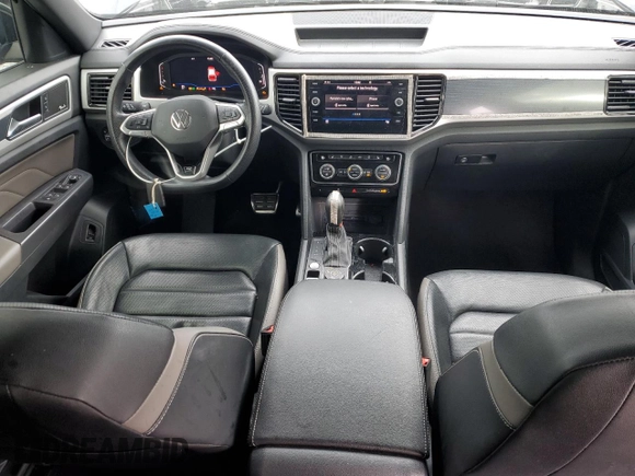2021 Volkswagen Atlas SEL Premium R-Line with VIN 1V2FE2CA5MC224413, listed as a Copart auction lot 87508645 with 39,186 mi miles and Salvage title. Bid and sale history available at DreamBid. Image 8.
