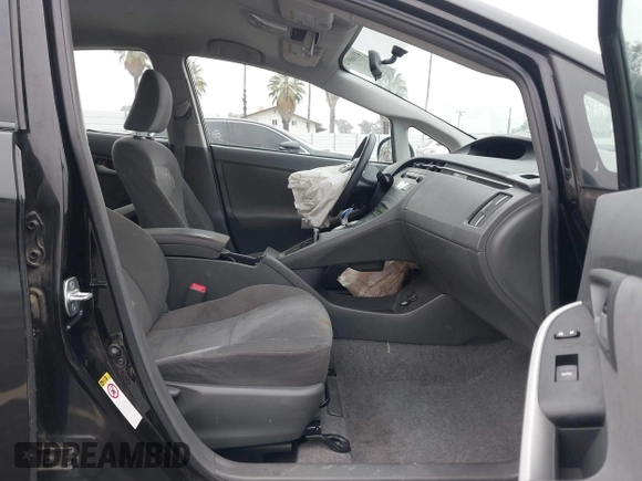 2011 Toyota Prius I with VIN JTDKN3DU0B5293266, listed as a IAAI auction lot 41160934 with 163,049 mi miles and . Bid and sale history available at DreamBid. Image 5.