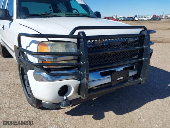 2006 GMC Sierra 1500 SLT with VIN 2GTEK13T061170674, listed as a IAAI auction lot 41680561 with 222,276 mi miles. Bid and sale history available at carsss.com. Image 6.