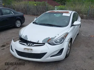 2015 Hyundai Elantra SE z VIN 5NPDH4AE2FH592038, wystawiony jako IAAI lot #42388634 z przebiegiem 188 945 mil mil oraz . Historia ofert i sprzedaży dostępna na DreamBid. Obrazek 2.
