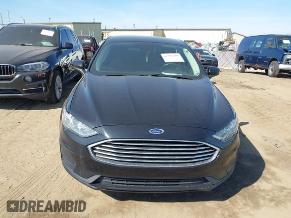 2020 Ford Fusion SE with VIN 3FA6P0T96LR179655, listed as a IAAI auction lot 41796399 with 54,089 mi miles and . Bid and sale history available at DreamBid. Image 13.
