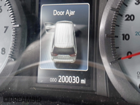 2015 Toyota Sienna SE with VIN 5TDXK3DC3FS534713, listed as a IAAI auction lot 41813651 with 200,030 mi miles and . Bid and sale history available at DreamBid. Image 7.
