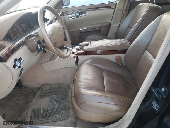 2007 Mercedes-Benz S-Class 5.5L V8 with VIN WDDNG86X27A095627, listed as a Copart auction lot 42142825 with 110,314 mi miles and Clean Title. Bid and sale history available at carsss.com. Image 7.