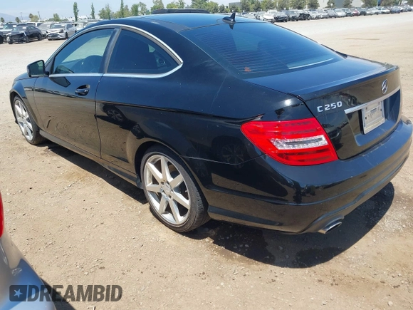 2013 Mercedes-Benz C 250 с VIN WDDGJ4HB1DG061191, выставлен на аукционе IAAI как лот 42697264 с пробегом 152 348 миль миль и . История ставок и продаж доступна на DreamBid. Изображение 3.