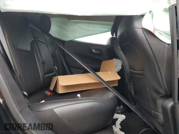 2020 Jeep Compass Latitude with VIN 3C4NJDBB8LT138319, listed as a Copart auction lot 58941325 with 32,620 mi miles and Salvage title. Bid and sale history available at DreamBid. Image 11.