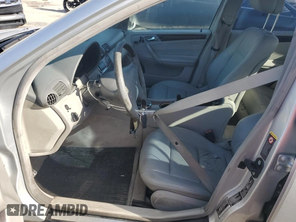 2006 Mercedes-Benz C 230 Sport z VIN WDBRF56H76F742674, wystawiony jako Copart lot #76616404 z przebiegiem Nie podano mil oraz Szkoda całkowita • Salvage title. Historia ofert i sprzedaży dostępna na DreamBid. Obrazek 7.