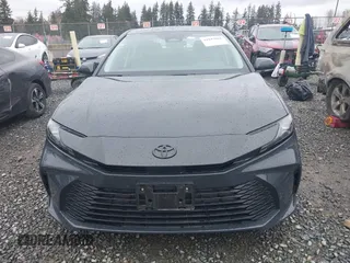 2025 Toyota Camry LE z VIN 4T1DBADK8SU516255, wystawiony jako IAAI lot #41847062 z przebiegiem 4 534 mil mil oraz . Historia ofert i sprzedaży dostępna na DreamBid. Obrazek 13.