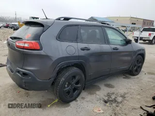 2017 Jeep Cherokee Altitude z VIN 1C4PJLABXHW578483, wystawiony jako Copart lot #84121914 z przebiegiem 118 259 mil mil oraz Szkoda całkowita • Salvage title. Historia ofert i sprzedaży dostępna na DreamBid. Obrazek 3.