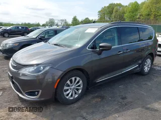 2017 Chrysler Pacifica Touring L with VIN 2C4RC1BG5HR705277, listed as a IAAI auction lot 42230036 with 75,287 mi miles and . Bid and sale history available at DreamBid. Image 17.