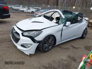 2014 Hyundai Genesis Coupe 3.8 Ultimate with VIN KMHHU6KJ3EU118037, listed as a IAAI auction lot 41898372 with 1 mi miles. Bid and sale history available at carsss.com. Image 16.