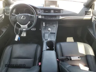 2015 Lexus CT 200h z VIN JTHKD5BH3F2229846, wystawiony jako Copart lot #57271885 z przebiegiem 106 509 mil mil oraz Tytuł czysty. Historia ofert i sprzedaży dostępna na DreamBid. Obrazek 8.
