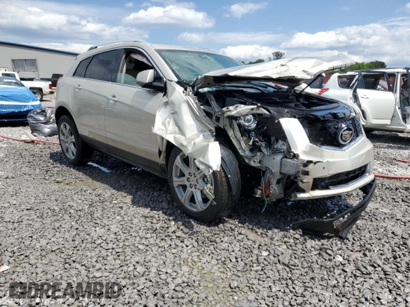 2015 Cadillac SRX Premium Collection with VIN 3GYFNDE30FS568976, listed as a Copart auction lot 57725515 with 67,622 mi miles and Salvage title. Bid and sale history available at DreamBid. Image 4.