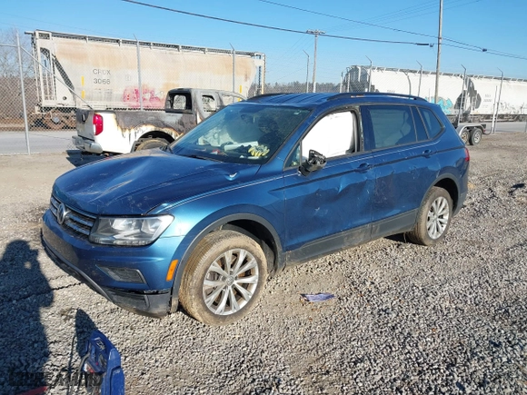 2019 Volkswagen Tiguan S with VIN 3VV0B7AX6KM067699, listed as a IAAI auction lot 41634351 with 181,093 mi miles. Bid and sale history available at carsss.com. Image 18.