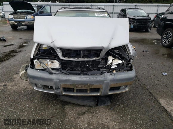 2000 Volvo V70 with VIN YV1LZ56DXY2657666, listed as a Copart auction lot 86204324 with 180,199 mi miles and Salvage title. Bid and sale history available at DreamBid. Image 5.