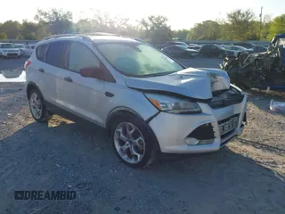 2013 Ford Escape Titanium z VIN 1FMCU0J91DUA32867, wystawiony jako IAAI lot #41983878 z przebiegiem 151 358 mil mil oraz . Historia ofert i sprzedaży dostępna na DreamBid. Obrazek 1.