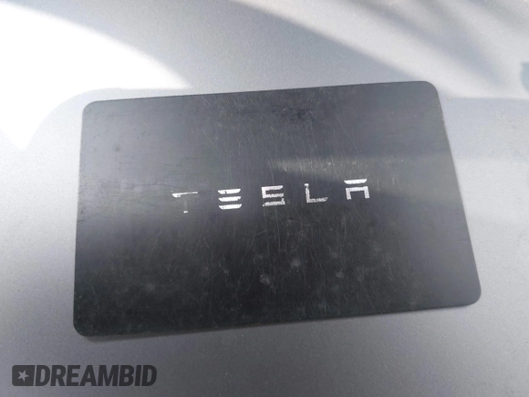 2022 Tesla Model Y Long Range z VIN 7SAYGDEE6NF364994, wystawiony jako IAAI lot #42322587 z przebiegiem 41 572 mil mil oraz . Historia ofert i sprzedaży dostępna na DreamBid. Obrazek 11.