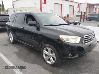 2010 Toyota Highlander Limited с VIN 5TDYK3EH8AS004986, выставлен на аукционе IAAI как лот 42836760 с пробегом 107 320 миль миль и . История ставок и продаж доступна на DreamBid. Изображение 1.