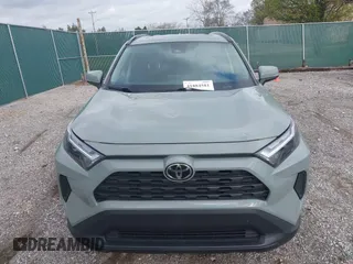 2022 Toyota RAV4 XLE with VIN 2T3P1RFV0NW270223, listed as a IAAI auction lot 41884581 with 20,832 mi miles. Bid and sale history available at carsss.com. Image 12.