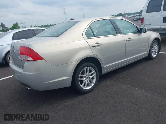 2010 Mercury Milan with VIN 3MEHM0HA7AR622311, listed as a IAAI auction lot 42259405 with 277,719 mi miles and . Bid and sale history available at DreamBid. Image 4.